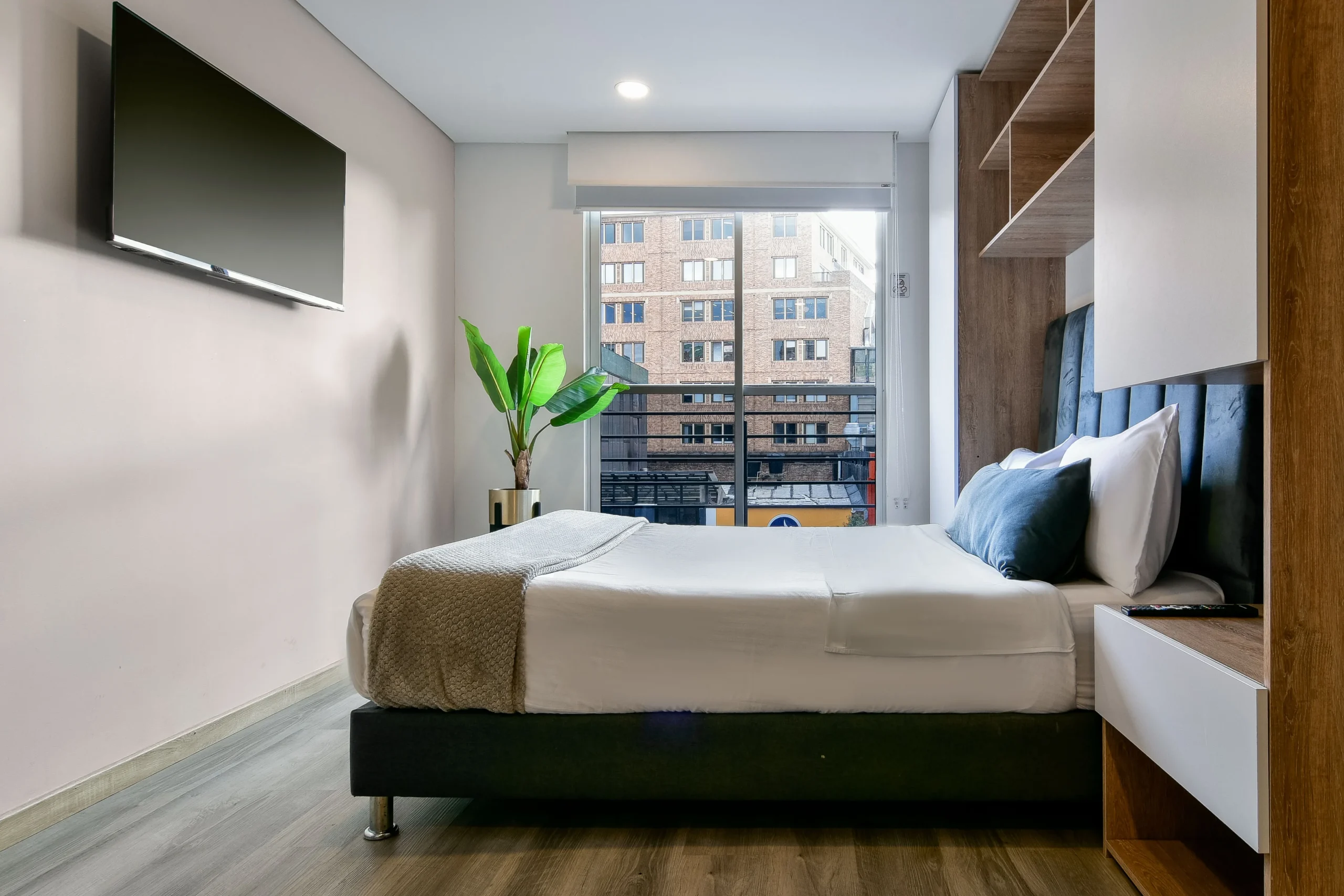cama-tv